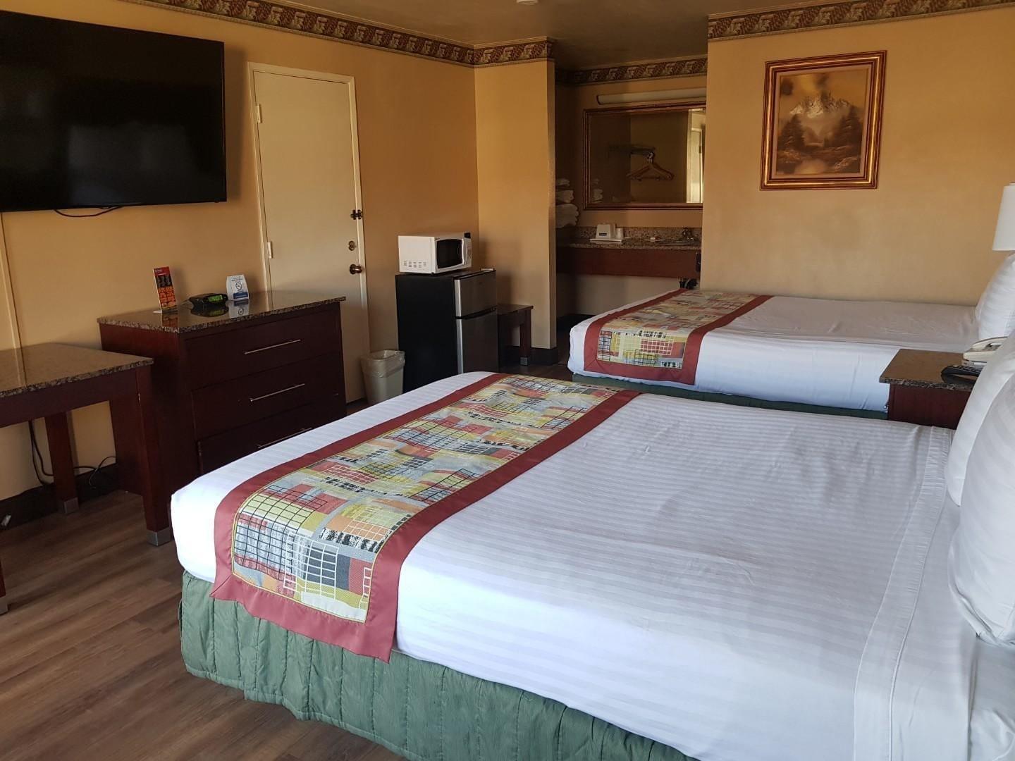 ทราเวลลอดจ์ คอสตา เมซา นิวพอร์ต บีช ฮาซิเอนดา Hotel คอสตาเมซา ภายนอก รูปภาพ